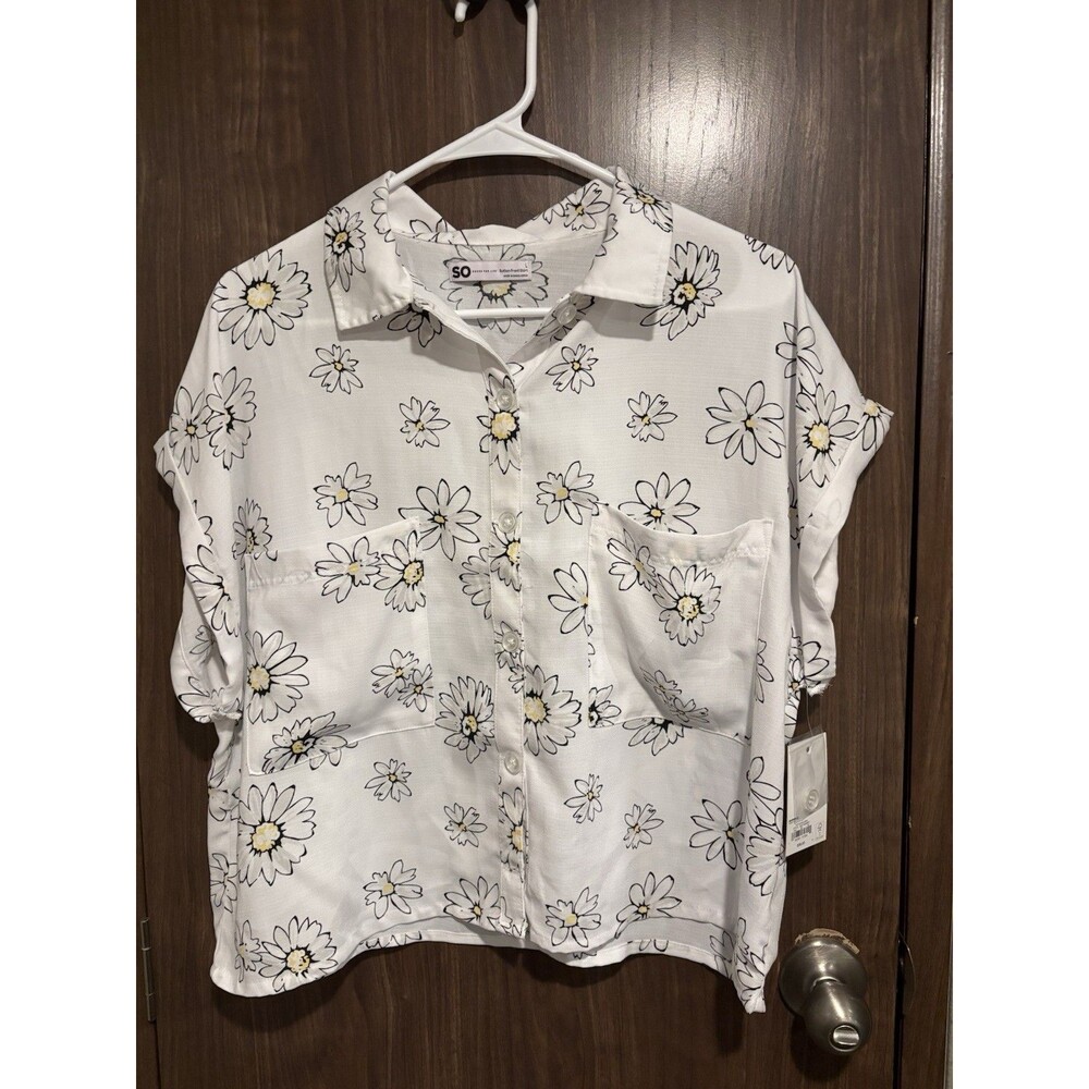 SO Floral Daisy Button Up Shirt Women Size Large White Color Ladies